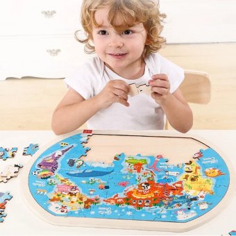 Puzzle Harta lumii din lemn cu 80 de piese si suport